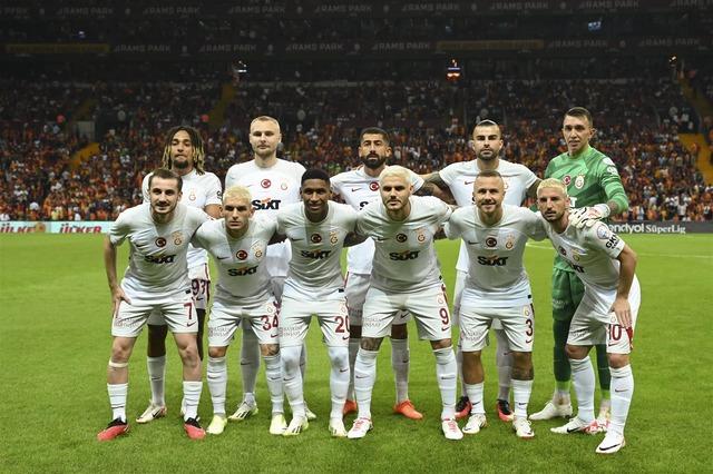 AA-20230916-32167057-32167052-GALATASARAY_YILPORT_SAMSUNSPOR (Large)