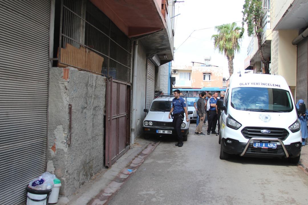 Ailesini rehin aldı ve polise saldırdı! Her şeyin nedeni uyuşturucu bağımlılığı olduğu ortaya çıktı ... 2
