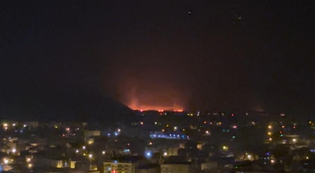 Yeri Hakkari... Yangın tüm ilçe tarafından görüldü: Nehil Sazlıkları yanıyor! Kuş cenneti olarak biliniyordu 6
